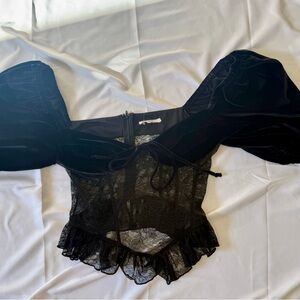 Tularosa Black Lace Women's Velvet Top